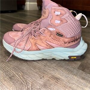 HOKA Anacapa GTX Women’s Hiking Boots - Size 10.5 - Waterproof GoreTex Pink/Rose